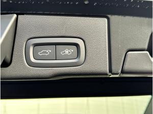 Volvo XC60 B5 Plus Black Edition/ HUD/ PANO/ Sofort!