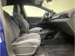Volkswagen ID.5 Pro 210kW Garantie bis 03/2030 - Matrix-LED Navi IQ.Drive CCS Wärmepumpe Area View SHZ CarPlay LM
