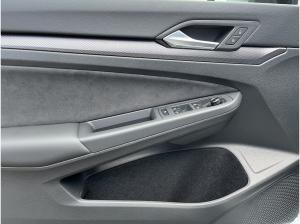 Volkswagen Golf GTI H&K / Pano / Black Style / Matrix 19" SR / 18" WR