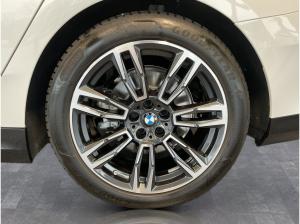 BMW 520 i Touring M Sport AHK Standheizung Autobahnassistent