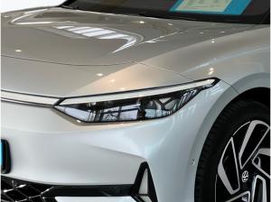 Volkswagen ID.7 GTX NP.74T ACC.5J-G.WÄRMEPUMPE.AHK.AREA-VIEW.NAVI.HUD.LED.APP-C