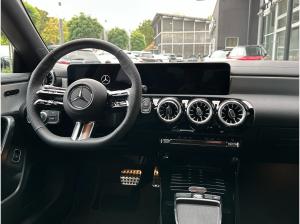 Mercedes-Benz CLA 200 Coupe AMG Multibeam Panorama AHK 360°-K.