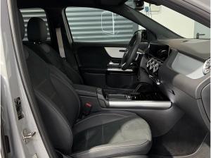 Mercedes-Benz GLA 180 AMG Night Special-Edition Multibeam AHK