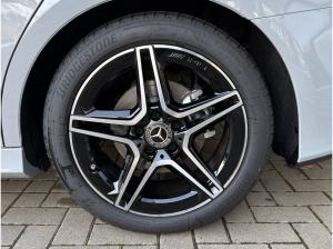 Mercedes-Benz A 200 Limousine AMG Standheizung Kamera LED AHK