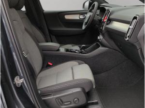 Volvo XC40 B3 B DKG Plus Black Edition+AHZV+Licht-Pak