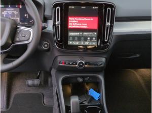 Volvo XC40 B3 B DKG Plus Black Edition