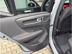 Volvo XC40 B3 B DKG Plus Black Edition