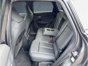 Audi Q3 TFSI S tronic ⇒ 150 PS ⇒ S-Line ⇒ LF 0,98 ⇒ Tech-Plus ⇒ Panoramadach