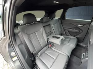 Audi Q3 TFSI S tronic ⇒ 150 PS ⇒ S-Line ⇒ LF 0,98 ⇒ Tech-Plus ⇒ Panoramadach