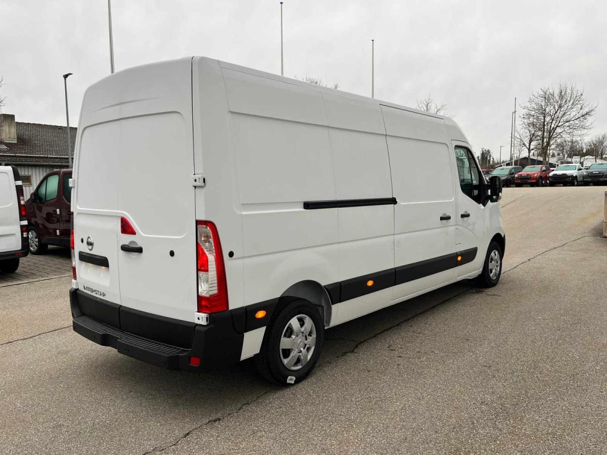 Nissan Interstar