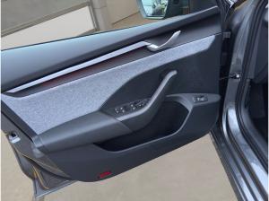 Skoda Octavia SOFORT VERFÜGBAR! Combi 2.0 TDI DSG ACC AHK Navi eHeck LED