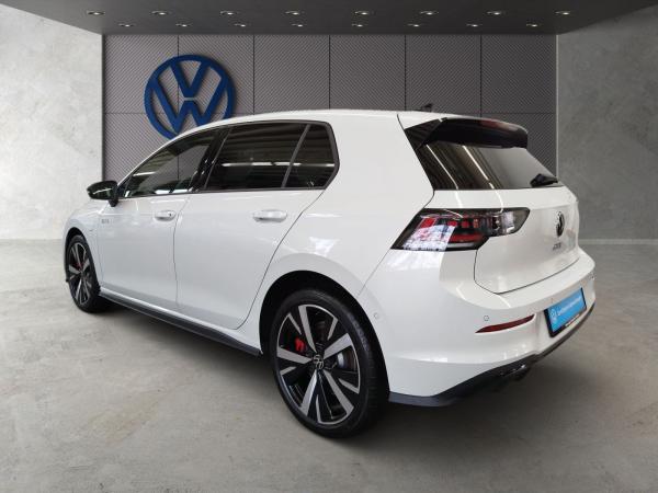 Volkswagen Golf VIII GTE 1.5 TSI DSG eHybrid BLACKSTYLE LEDER