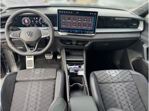 Volkswagen Tayron R-Line 2.0TSI 4MOTION DSG AHK IQLight ACC