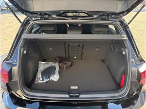 Volkswagen Golf VIII GTI 2.0TSI DSG FAHRSCHULUMBAU,LED,AHK,PDC