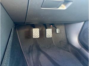 Volkswagen Golf VIII GTI 2.0TSI DSG FAHRSCHULUMBAU,LED,AHK,PDC