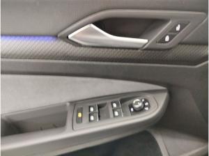 Volkswagen Golf VIII 2.0 TSI DSG 4M. R AKRA Pano Harman Kardon Navi IQ.Light