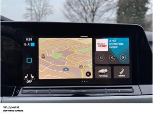 Volkswagen Golf 1.5 TSI Life NAVI KAM LED SHZ PDC LM