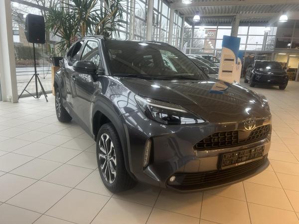 Toyota Yaris Cross 1,5l Hybrid Teamplayer ACC RFK SHZ Klima ACP AA