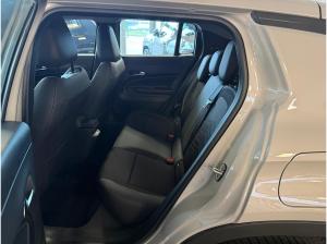 Jeep Avenger Altitude mit Allwetterreifen 1.2 GSE T3 GDI Verfügbar in 3 Farben Abholung Mannheim