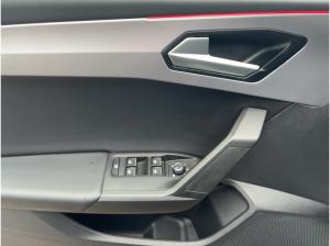 Seat Leon Sportstourer 2.0 TDI FR DSG Matrix Navi Kamera