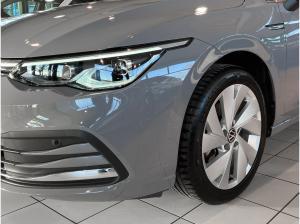 Volkswagen Golf VIII 1.5 eTSI Style DSG LED Kamera Lenkradhzg