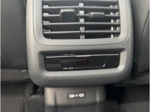 Volkswagen T-Roc R-Line 1.5 l eTSI OPF DSG