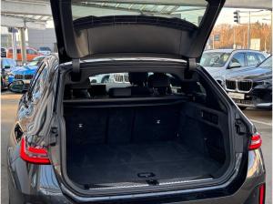 BMW 520 520d Tour. M-Sport-Pro AHK/PANOD. GARANTIE-01/30