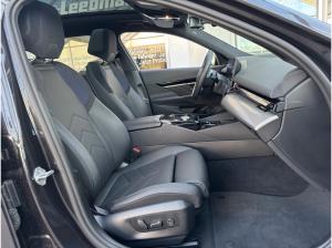 BMW 520 520d Tour. M-Sport-Pro AHK/PANOD. GARANTIE-01/30