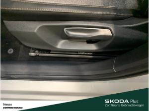 Skoda Octavia Combi SELECTION TDI DSG NAVI SITZHEIZUNG EINPARKHILFE LED