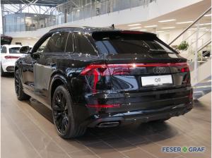 Audi Q8 SUV S line business TFSI e quattro
