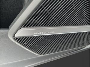 Audi Q5 55 TFSI e QUATTRO S_LINE+AHK+PANO+MATRIX