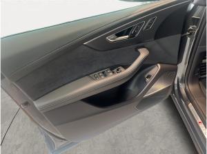 Audi RS Q8 SUV performance 471 kW tiptronic