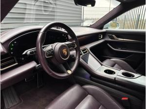 Porsche Taycan Turbo S