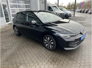 Volkswagen Golf VIII 1.5 TSI GJR+NAVI+AHK+PDC+SHZ+LED