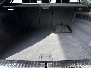 Audi Q8 SUV S line business*AHK*ACC*HuD*B&O*SH*Pano.