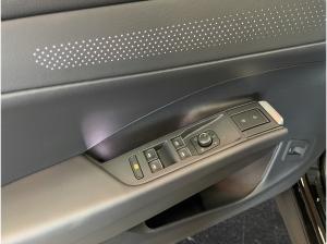 Volkswagen T-Roc 1.5 eTSI DSG Style AHK NACI WR Sitzheizg. Klima