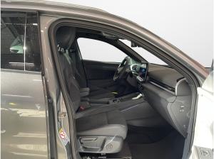 Volkswagen T-Roc 1.5 eTSI DSG R-Line