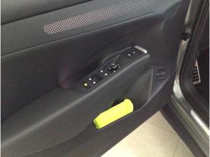 Volkswagen T-Roc 1.5 eTSI 110 kW R-Line 💥 Sofort verfügbar im Spezial-Leasingangebot!