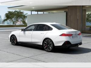 BMW i5 M60xDrive Limousine als Vorführwagen ab 08/2026!