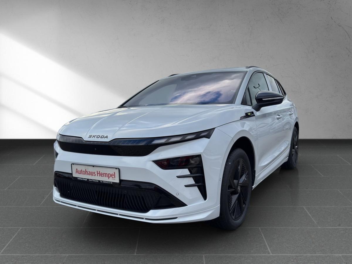 Skoda ENYAQ RS 84 kWh 4x4 mit Max Paket PANO AHZV