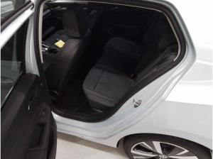 Volkswagen Golf 8 / 1.5 TSI DSG STYLE PANO GARANTIE WINTERRÄDER
