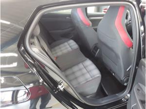 Volkswagen Golf GTI DSG PANO BLACK STYLE WINTERRÄDER GARANTIE