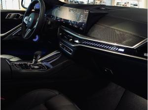 BMW X6 M Competition. CARBONSCHWARZ. INNO. COMFORT+.