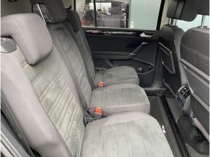 Volkswagen Touran 2.0 TDI DSG R-Line LED 7-SITZ Navi AHK RFK