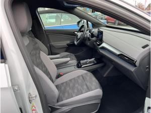 Volkswagen ID.4 Pure Performance 125kW -  LED ACC MFL Navi LM SHZ CarPlay GJR Einparkhilfe