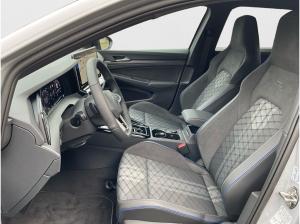 Volkswagen Golf VIII Var. R-Line 1.5 eTSI DSG AHK Navi ACC