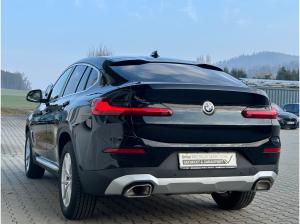 BMW X4 xDrive20d AHK/Panorama Finanzierung ab 1,49%