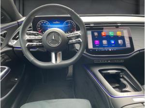 Mercedes-Benz E 300 de T 4matic AMG Pano AHK 4D Burmester