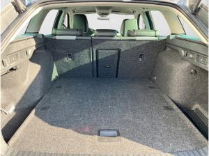 Skoda Octavia Combi Selection 2.0 TDI ACC HUD LED AHK JAHRESWAGEN