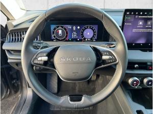 Skoda Superb Combi Essence 2.0 TDI NAVI SHZ ACC KAMERA LED JAHRESWAGEN